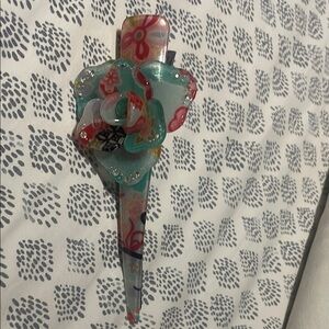 Large Japanese Hair Clip with Multicolor Design, strong and unique